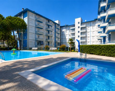 Apartment with swimming pool in Lignano