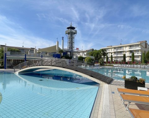 Appartamento trilocale in villaggio con piscina Bibione