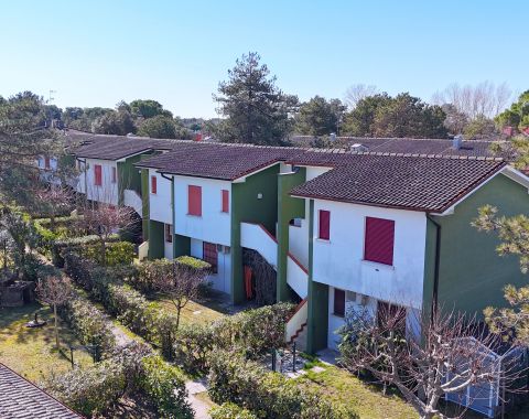 Appartamento trilocale in villaggio con piscina Bibione