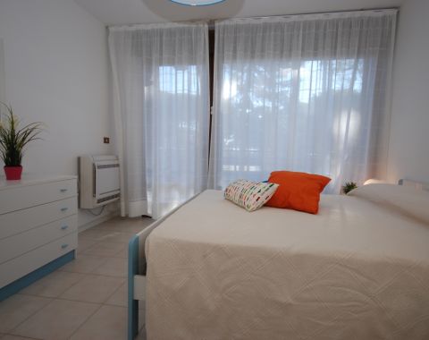 Villa con ampio giardino 200m dal mare Lignano